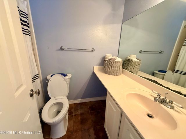 1550 E 2nd, 106, Pass Christian, MS 39571