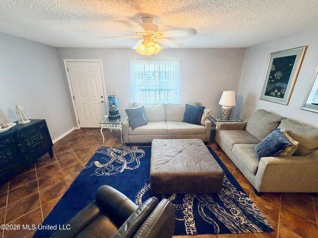 1550 E 2nd, 106, Pass Christian, MS 39571