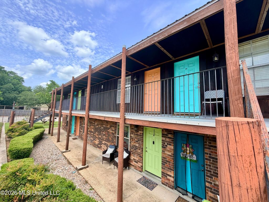 1550 E 2nd, 106, Pass Christian, MS 39571