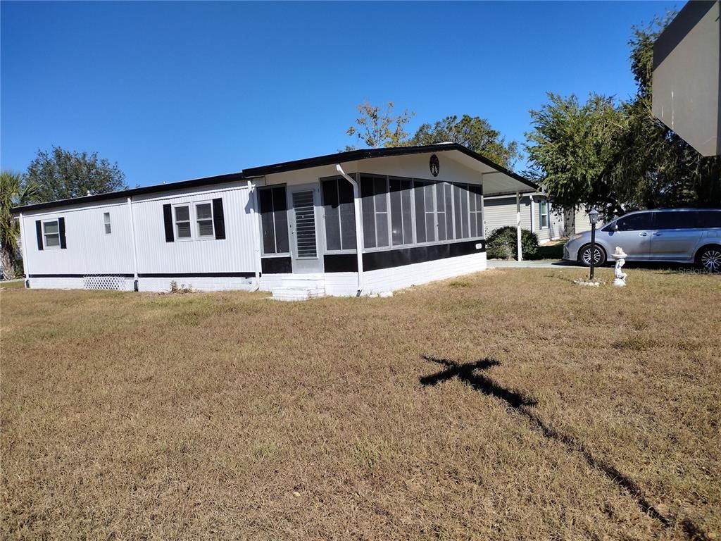 925 BEECHWOOD AVENUE, Lady Lake, FL 32159