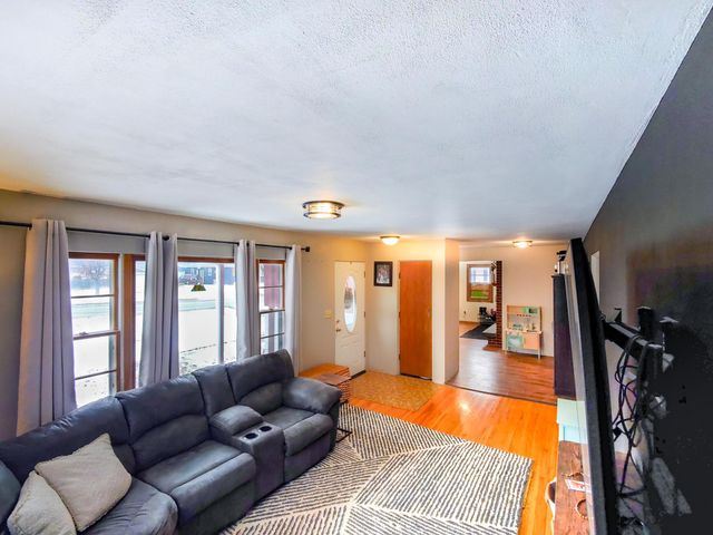 2501 Pearl Court SE, Rochester, MN 55904