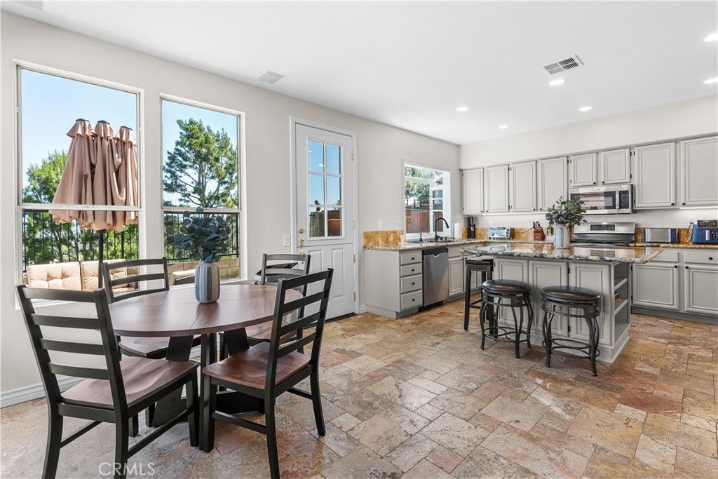 Image 12 of property listing at 55 Cottage, Aliso Viejo, CA 92656