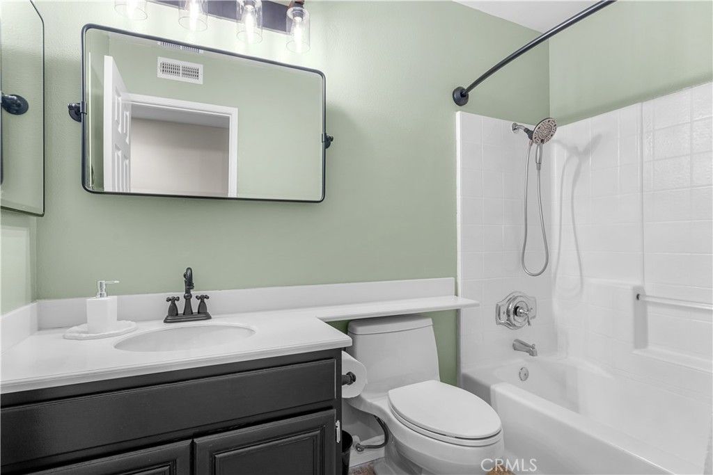 Image 26 of property listing at 55 Cottage, Aliso Viejo, CA 92656