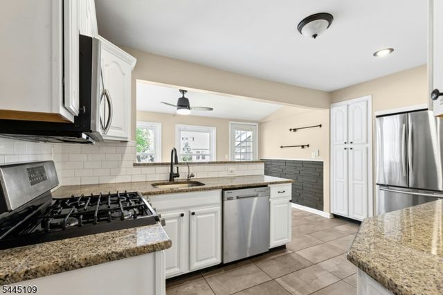 1815 N Stiles St, Linden City, NJ 07036