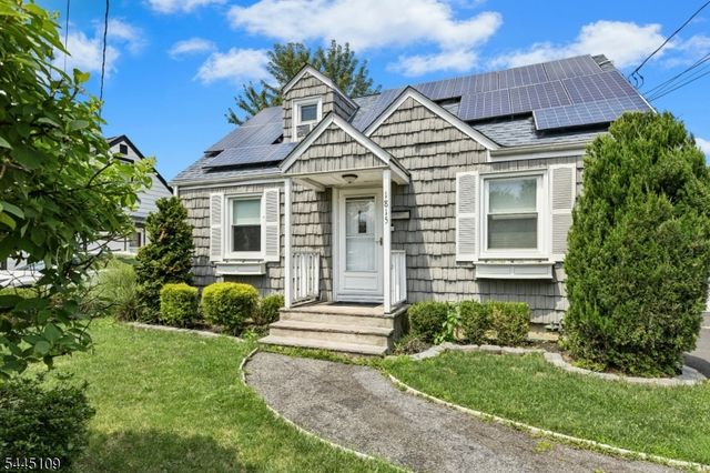 1815 N Stiles St, Linden City, NJ 07036