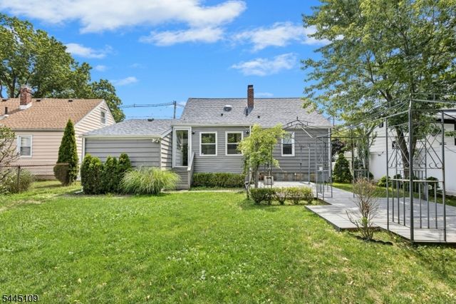 1815 N Stiles St, Linden City, NJ 07036