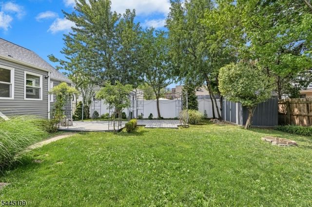 1815 N Stiles St, Linden City, NJ 07036