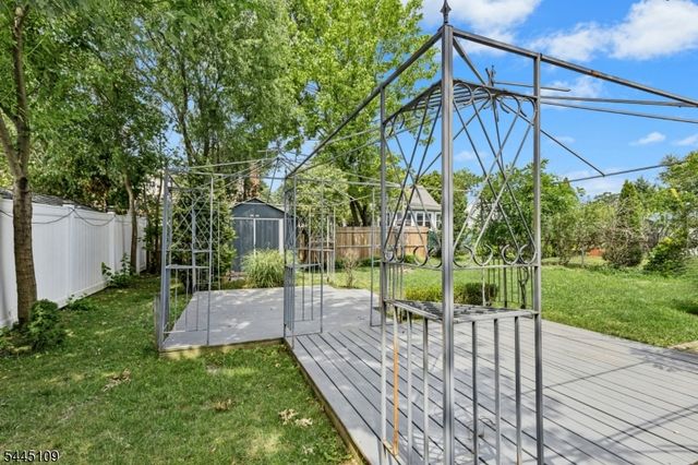 1815 N Stiles St, Linden City, NJ 07036