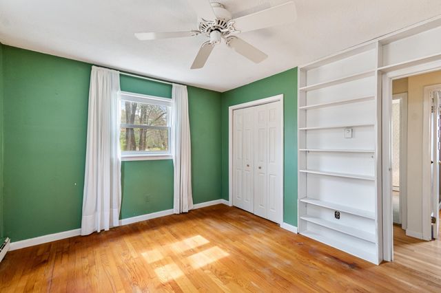 13 Tanglewood Drive, Essex, VT 05452