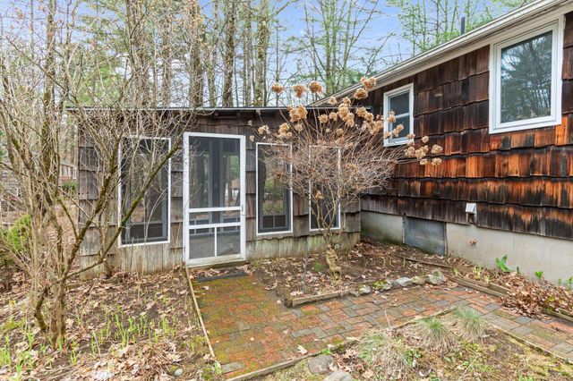 13 Tanglewood Drive, Essex, VT 05452