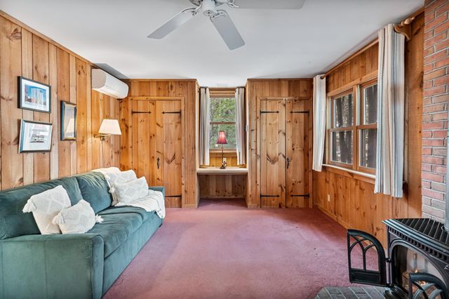 13 Tanglewood Drive, Essex, VT 05452