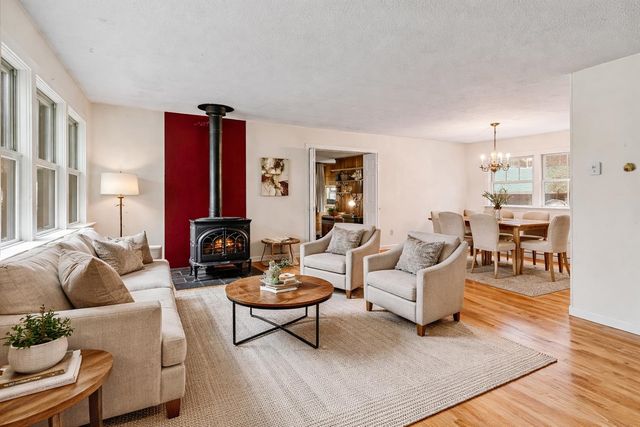 13 Tanglewood Drive, Essex, VT 05452