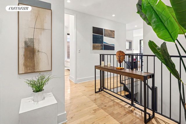 344 W 72nd St Apt TH2, New York City, NY 10023