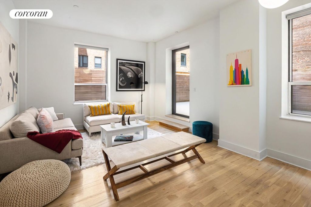 344 W 72nd St Apt TH2, New York City, NY 10023