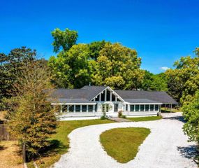 2221 Club House Drive, Lillian, AL 36549