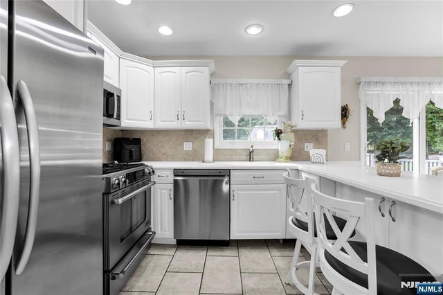 79 Lopez Road, Cedar Grove, NJ 07009