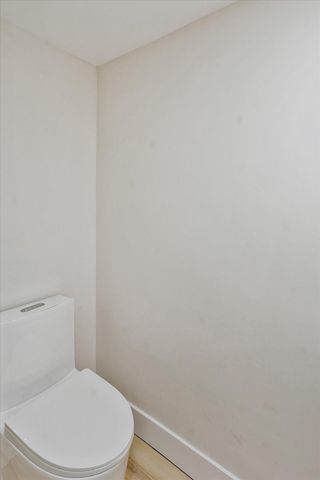 5220 Las Verdes Circle 321, Delray Beach, FL 33484