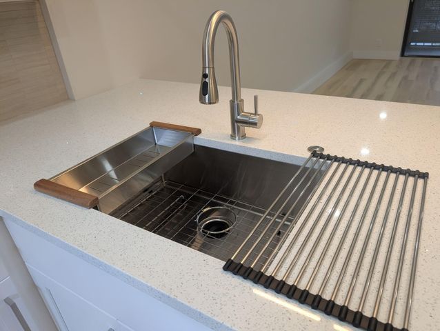 5220 Las Verdes Circle 321, Delray Beach, FL 33484