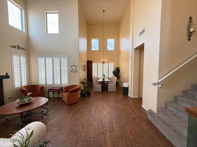 2245 W CLEARVIEW Trail, Phoenix, AZ 85086