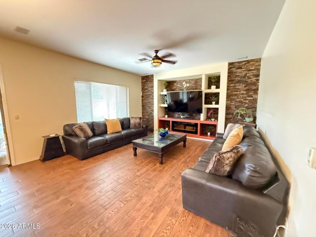 2245 W CLEARVIEW Trail, Phoenix, AZ 85086
