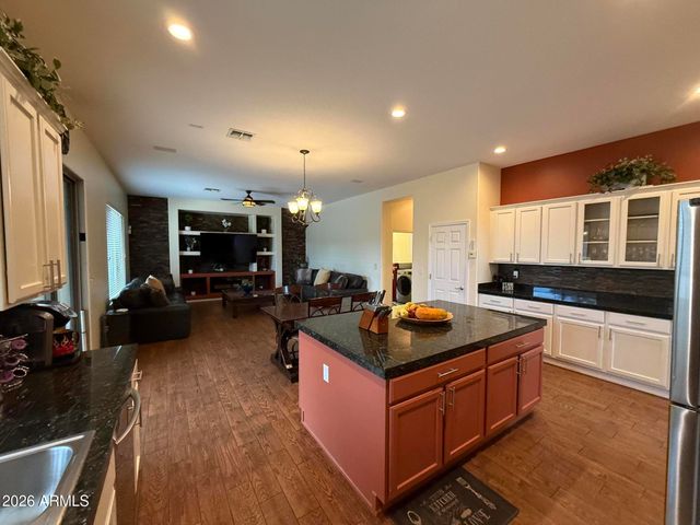 2245 W CLEARVIEW Trail, Phoenix, AZ 85086
