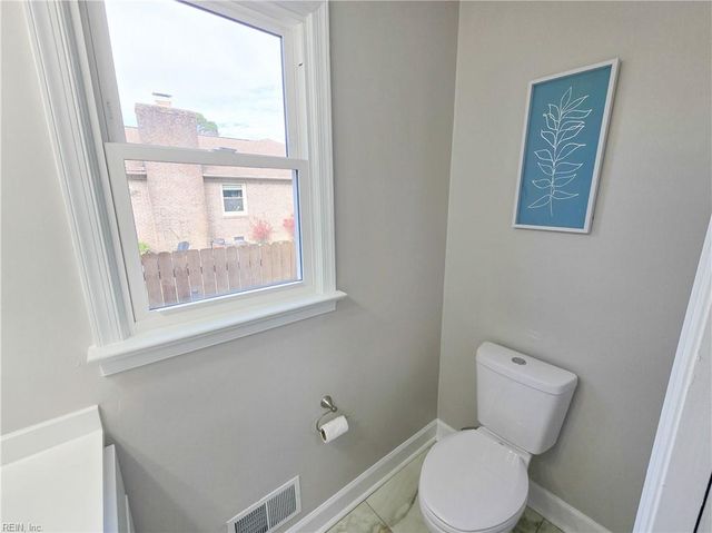 228 Oakengate TURN, Virginia Beach, VA 23462