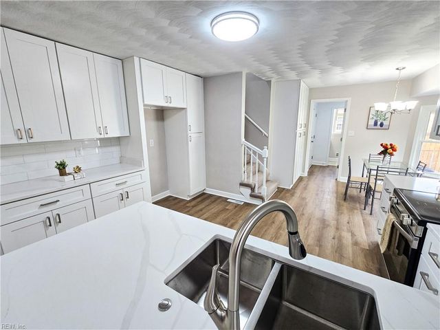 228 Oakengate TURN, Virginia Beach, VA 23462