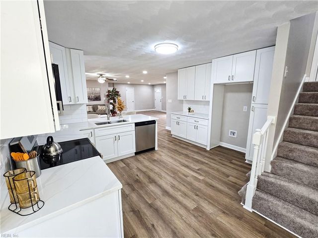 228 Oakengate TURN, Virginia Beach, VA 23462