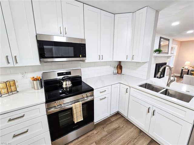 228 Oakengate TURN, Virginia Beach, VA 23462