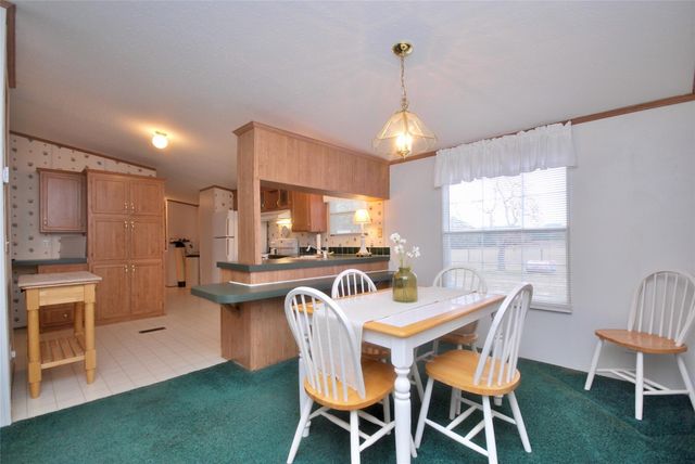 415 County Road 457 RD, Hallettsville, TX 77964