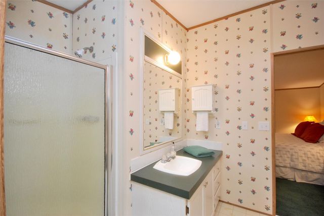 415 County Road 457 RD, Hallettsville, TX 77964