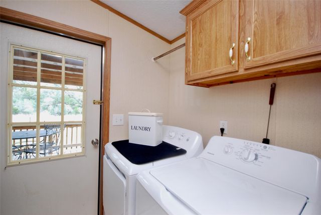 415 County Road 457 RD, Hallettsville, TX 77964