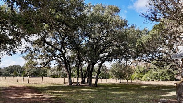 415 County Road 457 RD, Hallettsville, TX 77964