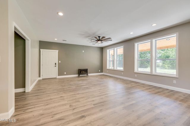 2598 South Wesley Chapel Road, Greeneville, TN 37745