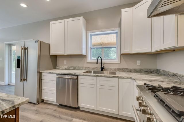 2598 South Wesley Chapel Road, Greeneville, TN 37745