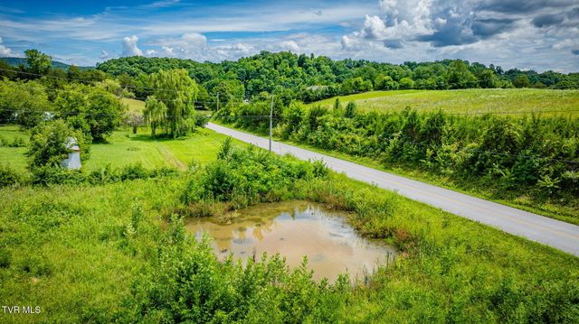 2598 South Wesley Chapel Road, Greeneville, TN 37745
