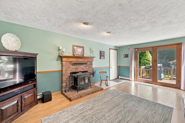 345 Grange Park, Bridgewater, MA 02324