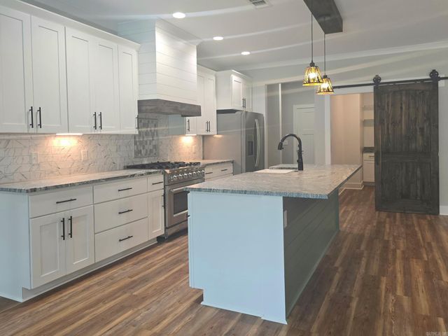 664 Hiram, Bauxite, AR 72011