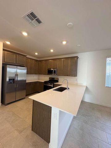 4738 E Kenneth Lane, San Tan Valley, AZ 85143