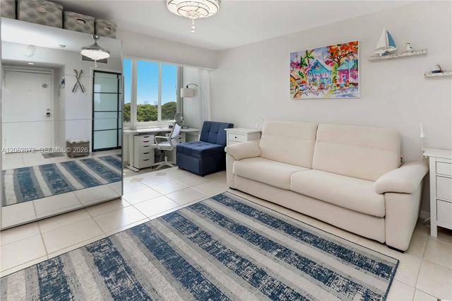 1700 Pierce St 703, Hollywood, FL 33020