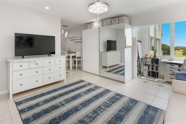 1700 Pierce St 703, Hollywood, FL 33020
