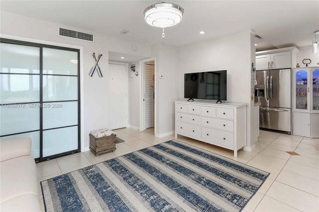 1700 Pierce St 703, Hollywood, FL 33020