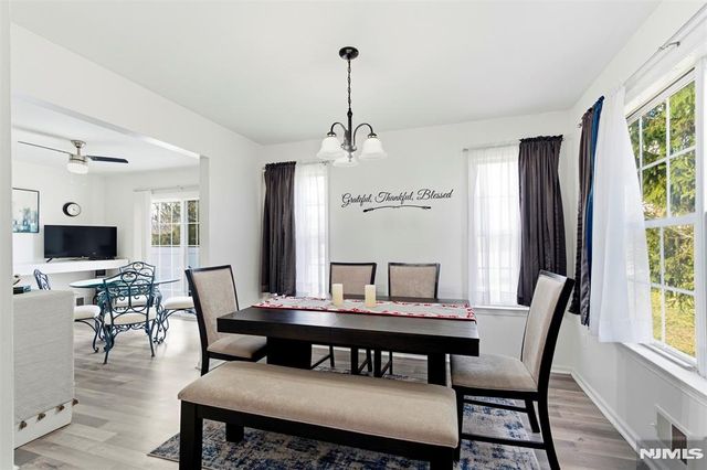 14 Willow Circle 706, Hamburg, NJ 07419