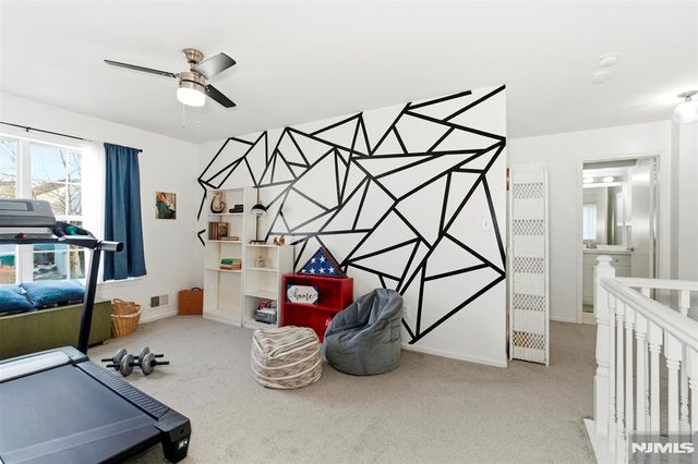 14 Willow Circle 706, Hamburg, NJ 07419