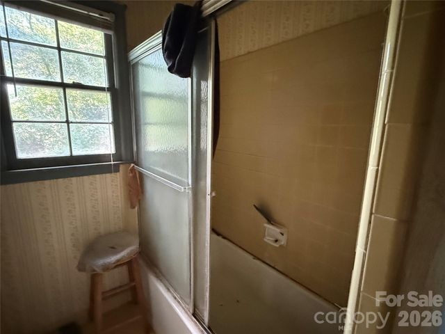 10100 Starwood Drive, Charlotte, NC 28215