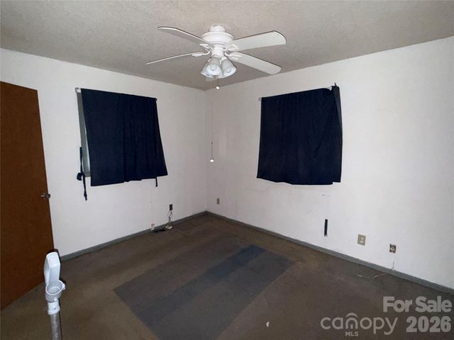 10100 Starwood Drive, Charlotte, NC 28215