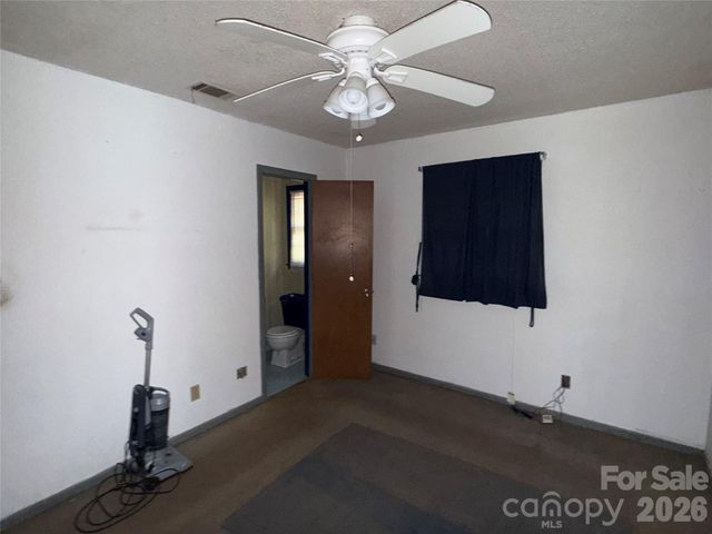 10100 Starwood Drive, Charlotte, NC 28215