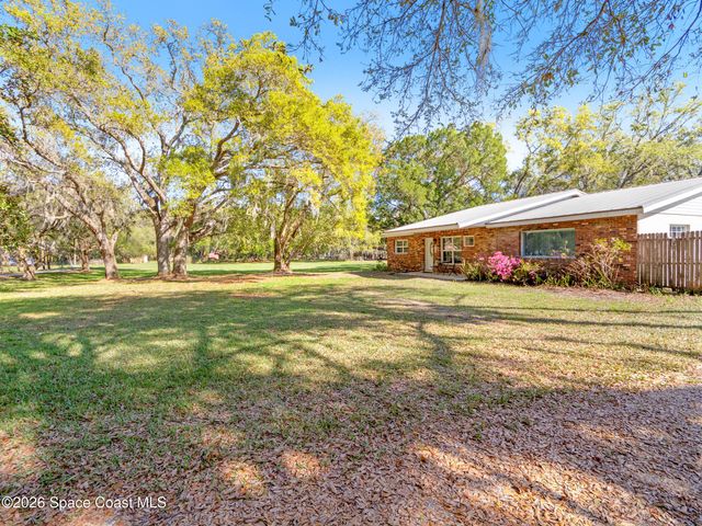 3535 Montgomery Road, Mims, FL 32754