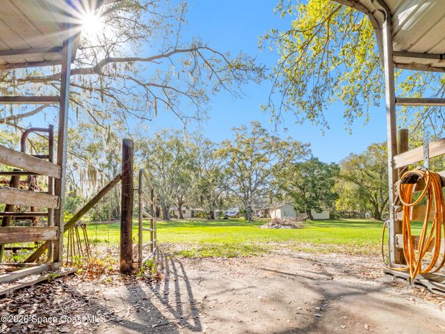 3535 Montgomery Road, Mims, FL 32754