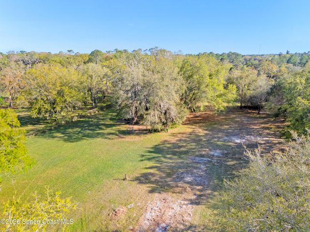 3535 Montgomery Road, Mims, FL 32754